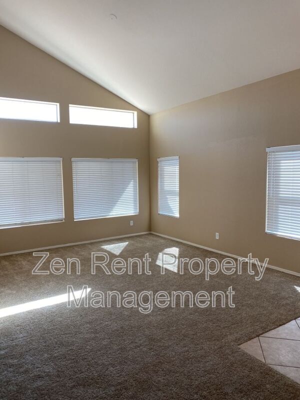 Building Photo - 2541 W Canyon Way