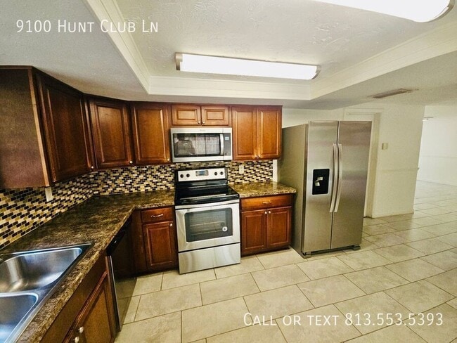 Building Photo - 9100 Hunt Club Ln