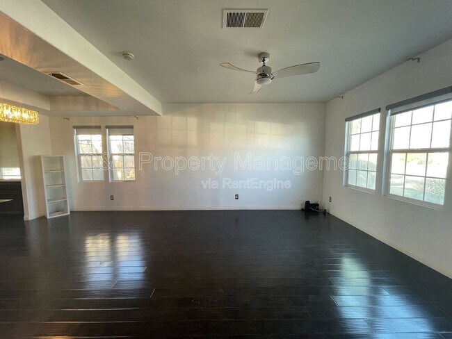 Building Photo - 176 Nightfall Rd