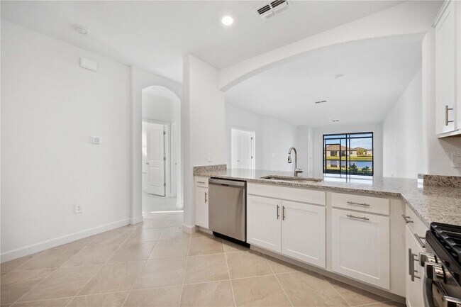 Building Photo - 5532 Sapphire Stone Cv