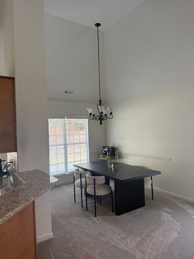 Building Photo - 264 Turnbridge Cir