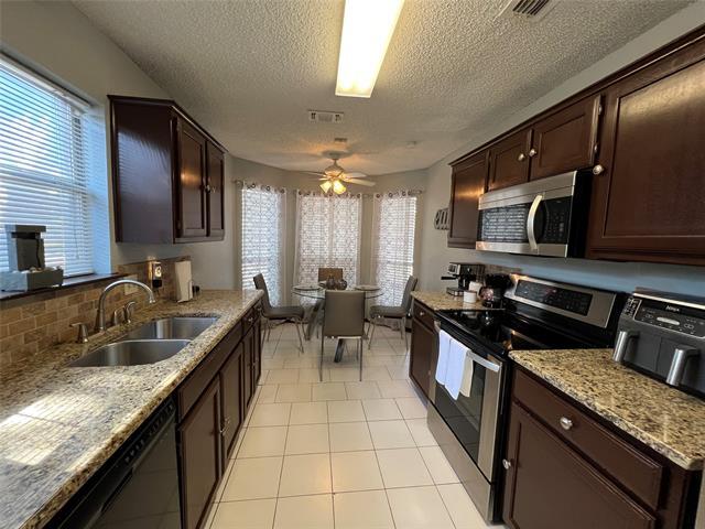 Building Photo - 6736 Black Wing Dr
