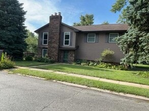 Building Photo - 10821 Curtis Ave Cir