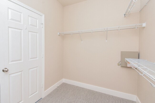 Building Photo - 20922 Barbons Heath Ct