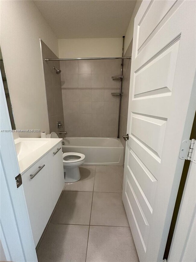 4670 NW 84th Ave 4670 NW 84th - 4670 Nw 84th Ave Doral Fl Building Photo 