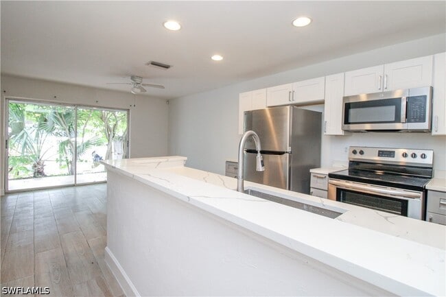 Building Photo - 1331 Chesapeake Ave