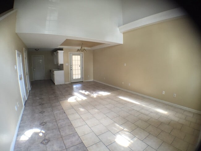 Building Photo - 2501 N I St