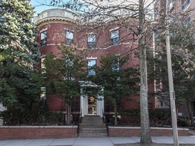 Building Photo - 1253 Beacon St