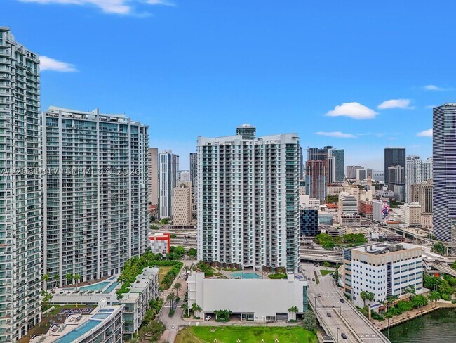 Building Photo - 350 S Miami Ave