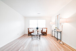 Building Photo - Discover Modern Comfort at Welbeck Apartme...