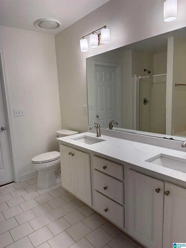 Building Photo - 521 Reach Dr