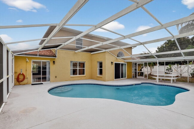 Building Photo - 14912 White Magnolia Ct