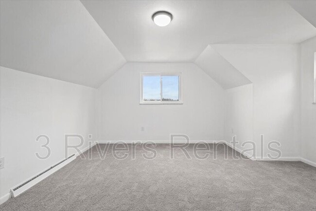 Building Photo - 1303 Cloverdale St