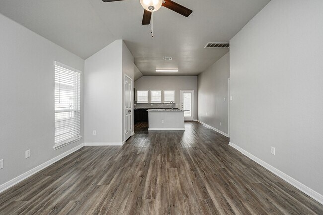 Building Photo - 2219 Terrilyn Ct