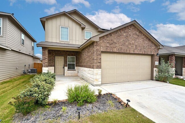 Primary Photo - 2934 Wolfcreek