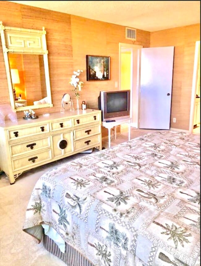 Building Photo - 2121 N Ocean Blvd