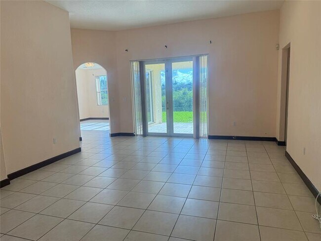 Building Photo - 1283 NW 163rd Terrace