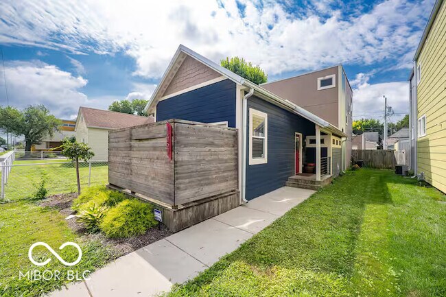 Primary Photo - 1457 English Ave