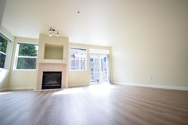 Building Photo - Astounding Condo  End Unit, Garage include...