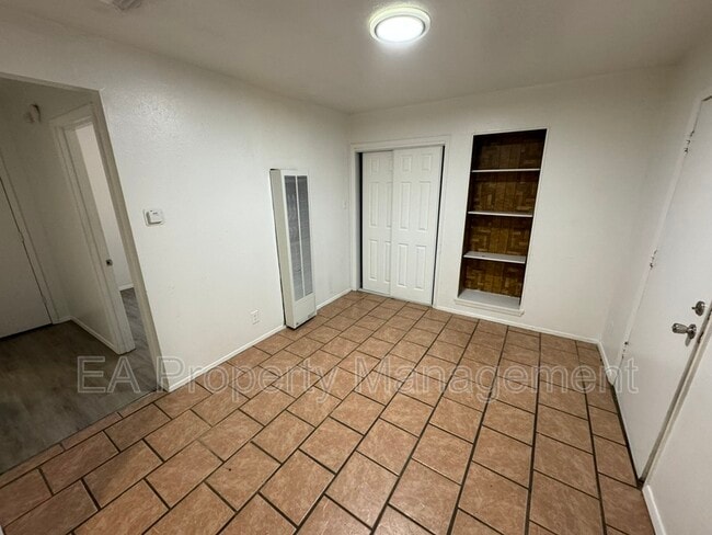 Building Photo - 117 40th St NW