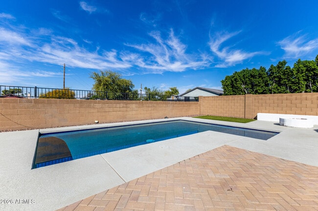 Building Photo - 11410 N 50th Ln