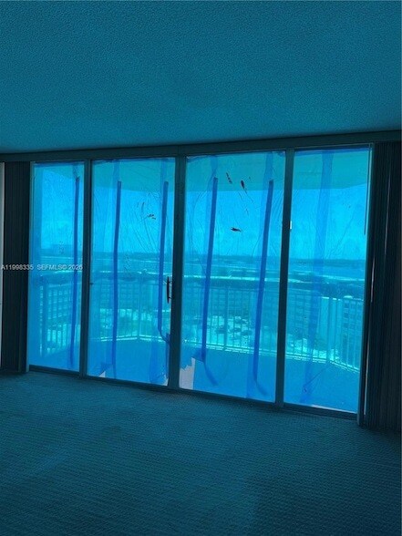 Building Photo - 18011 Biscayne Blvd
