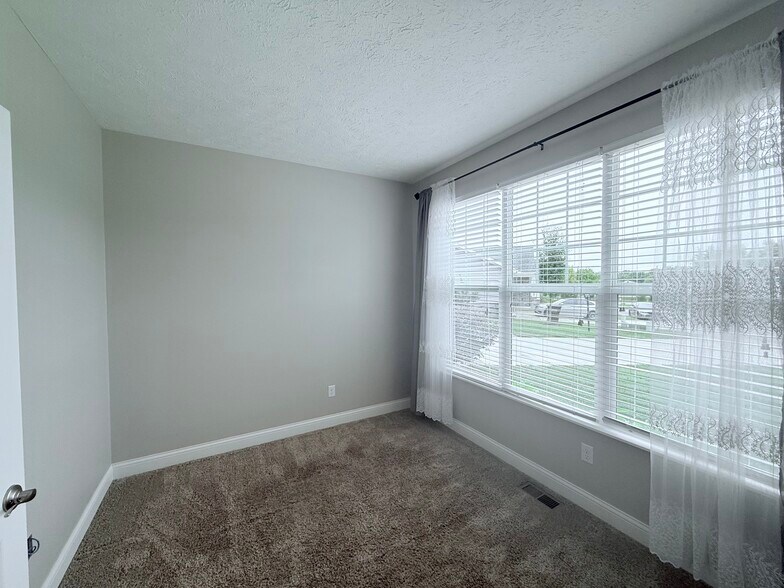 Building Photo - 3117 W Millstone Dr