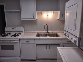 Building Photo - 217 E Juliette St