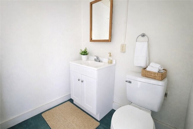 Building Photo - 110-112-112 Seneca St