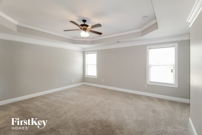 Building Photo - 1810 Cedar Oaks Ln