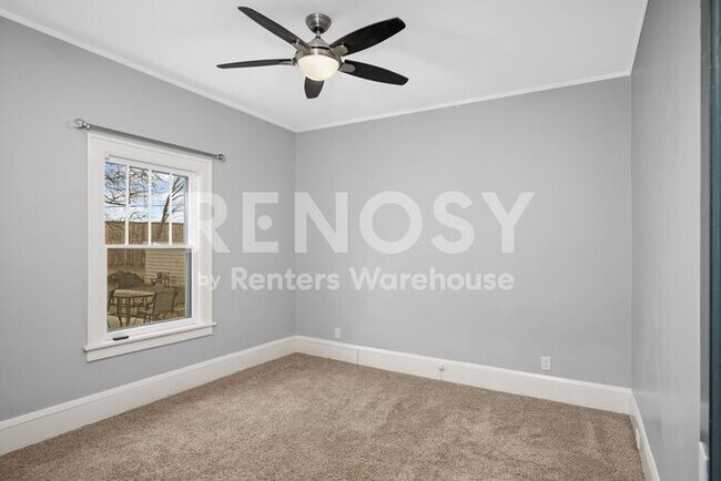Building Photo - Available July 1st 5 Bedroom 2 Bath Single Family Home in Robbinsdale