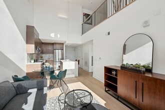 Building Photo - 14 Lincoln Pl