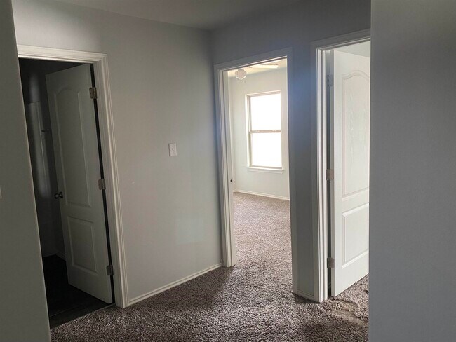 Building Photo - 1535 Port Texas Dr