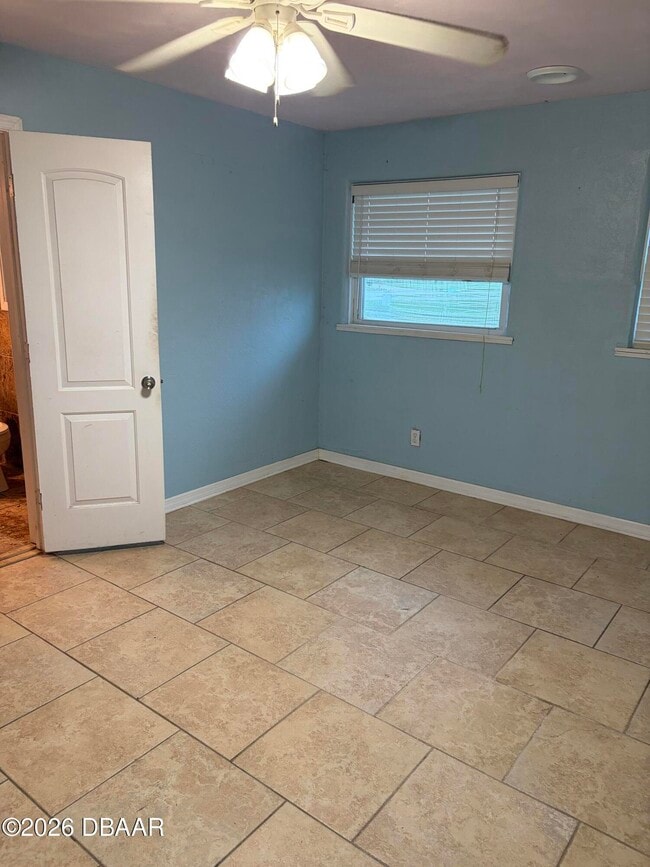 Building Photo - 2537 Coral Way W