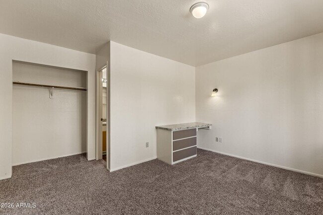 Building Photo - 118 E Paseo del Rio