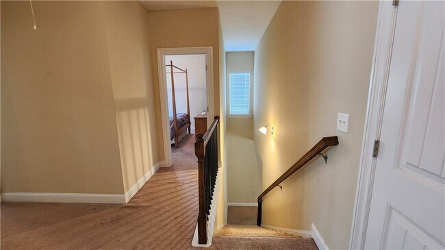 Building Photo - 1680 Sugar Ridge Dr