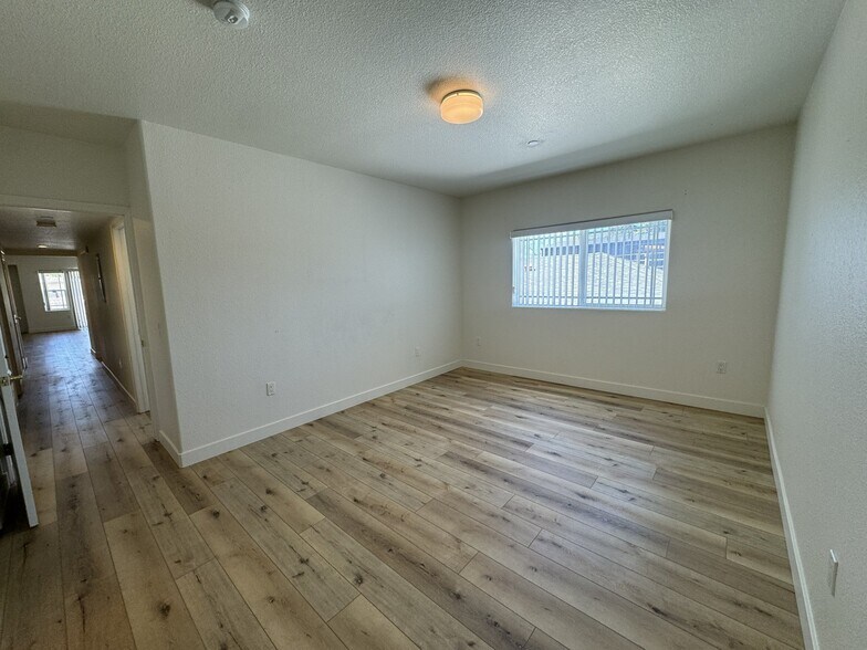 Building Photo - 4077 Inglewood Blvd