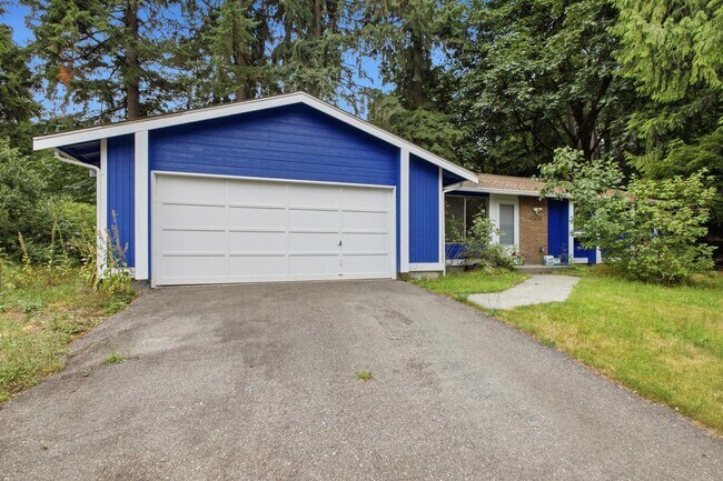 Building Photo - 4104 68th Ave NW