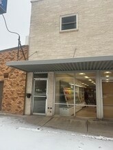 Building Photo - 1908 W Main St