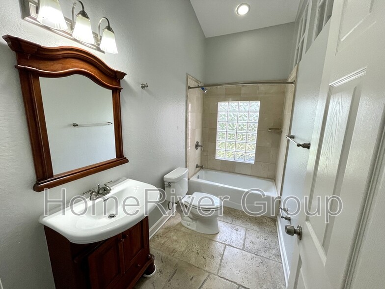 Building Photo - 5753 Eden Ln
