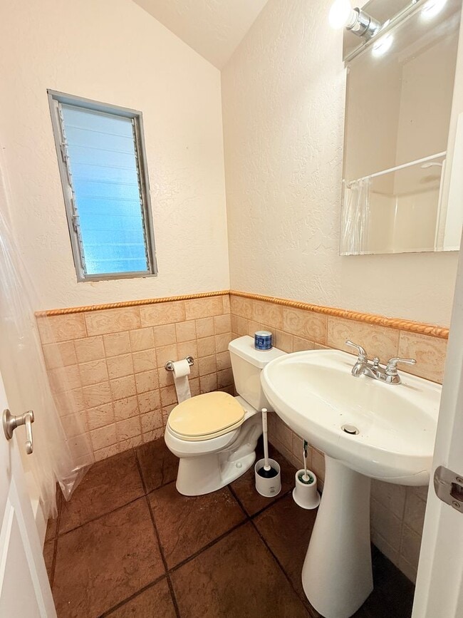 Building Photo - 92-8703 Tiki Ln