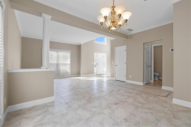 Building Photo - 1100 Olde Roswell Grove