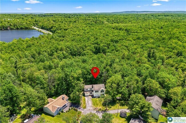 Building Photo - 1229 Fern Dr