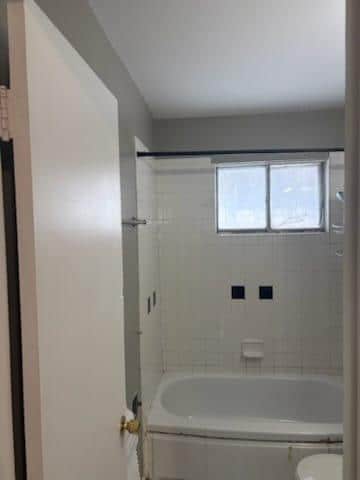 Building Photo - 521 SE Greystone Ave