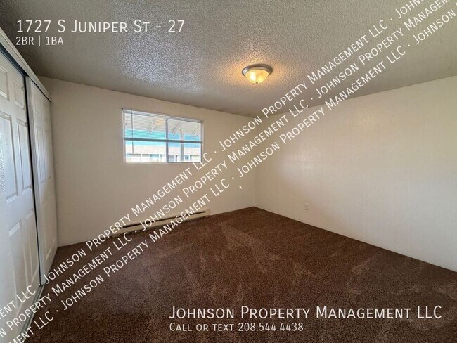 Building Photo - 1727 S Juniper St