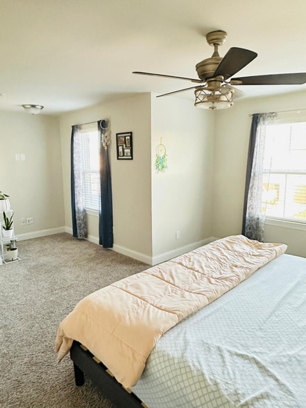 Building Photo - 276 Netherlands Blvd