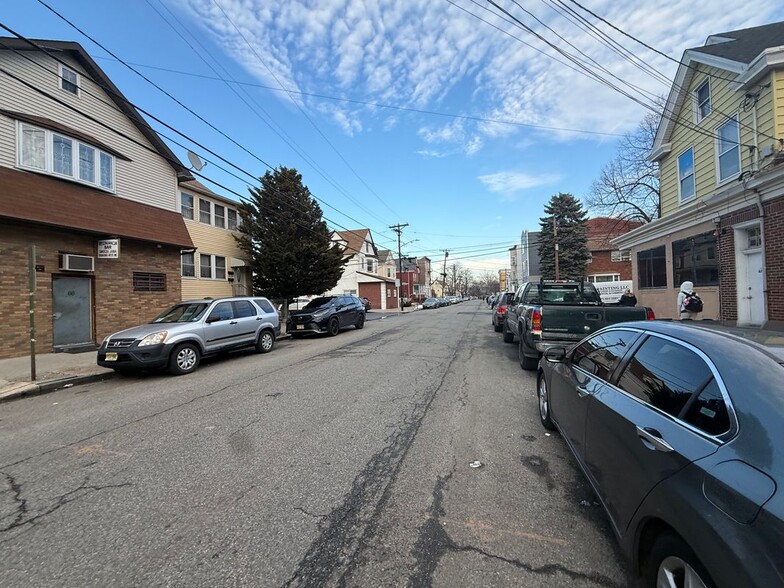 Building Photo - 71 Passaic St