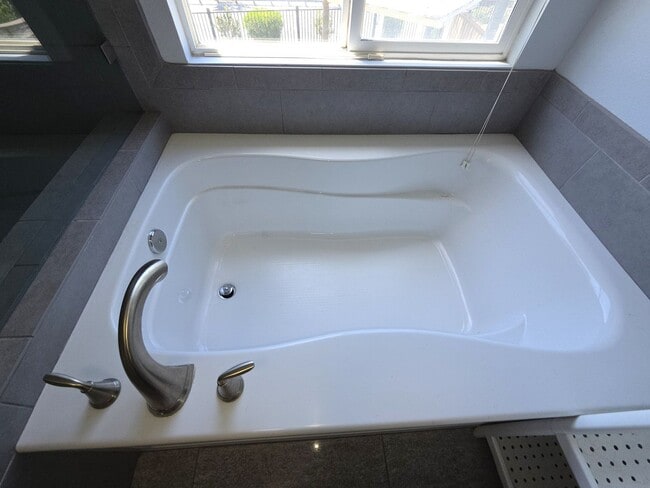 Building Photo - Gorgeous Upgraded Sabre Springs Home