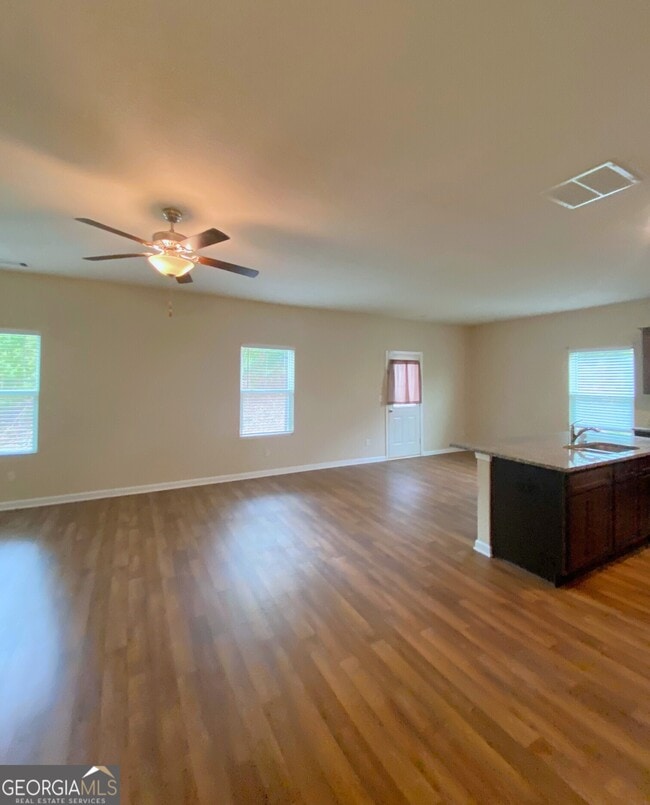 Building Photo - 347 Augusta Woods Dr