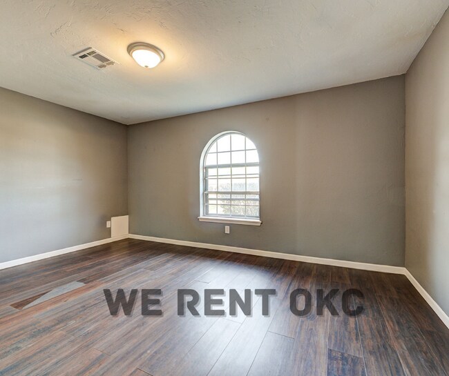Building Photo - 11308 Bel Air Pl